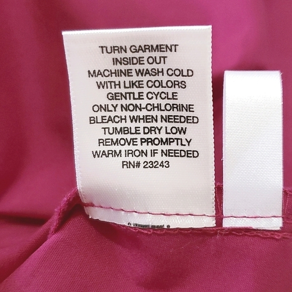 NEW YORK & COMPANY STRETCH BLOUSE, Sz S, RED BURGUNDY, NEW - Picture 9 of 10